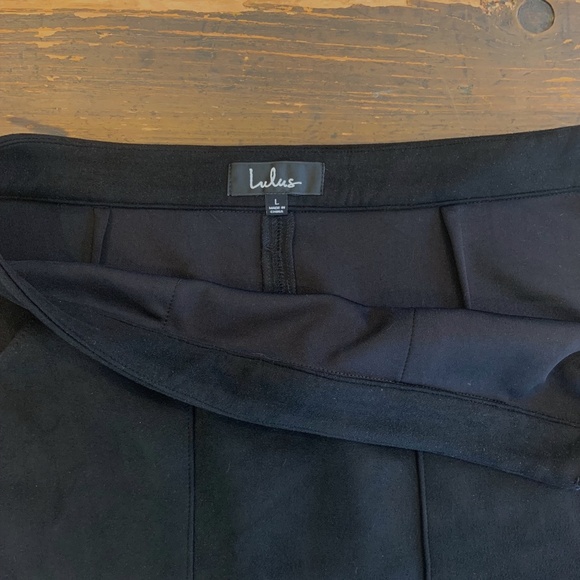 EUC Lulu's Simply Perf Black Suede Mini Skirt - Picture 8 of 10